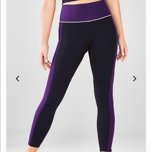 ✨🏋🏽NWTHighWaisted Powerhold legging🏋🏽✨